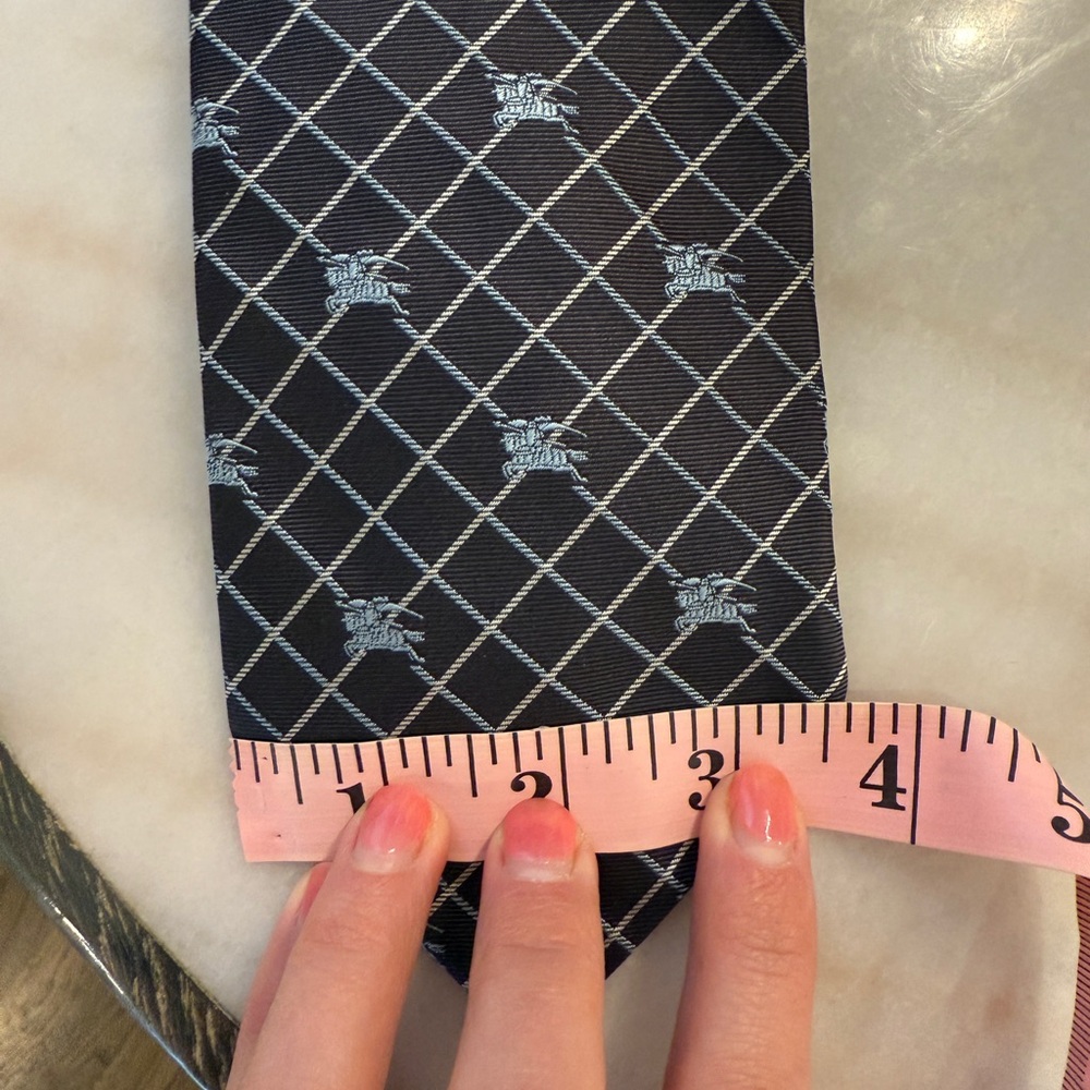 Men's Burberry Tie - Picture 7 of 7